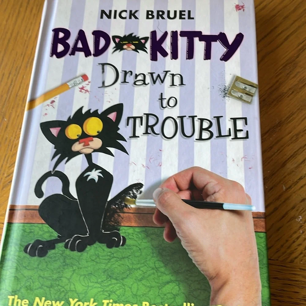 5 Bad Kitty Chapter Books - Picture 10 of 11